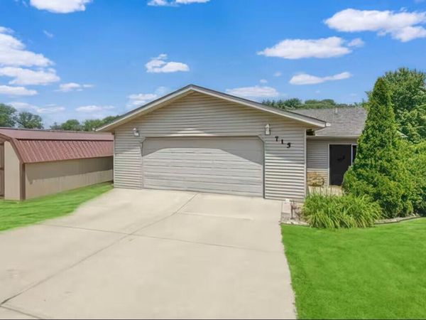 715 Pennsylvania Avenue, La Porte, IN 46350