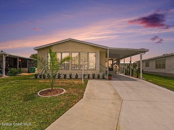 614 Hyacinth Circle , Barefoot Bay, FL 32976