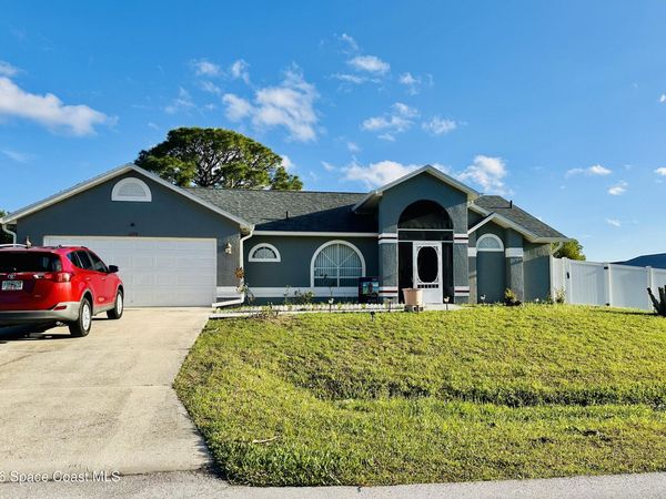 1098 Falconer Street NW, Palm Bay, FL 32907