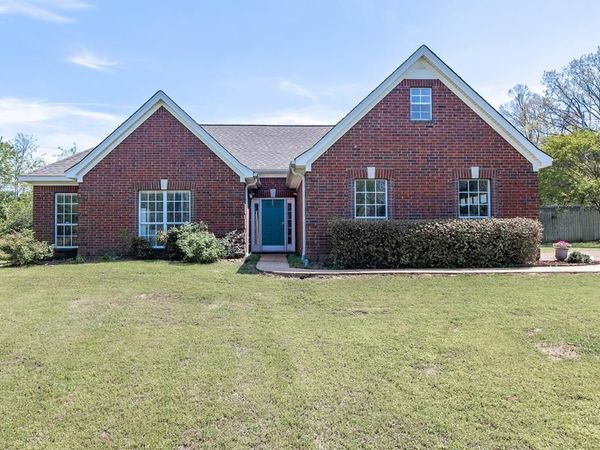 164 County Road 215, Oxford, MS 38655
