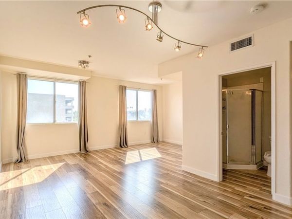 580 W Main Street, Unit 305, Alhambra, CA 91801