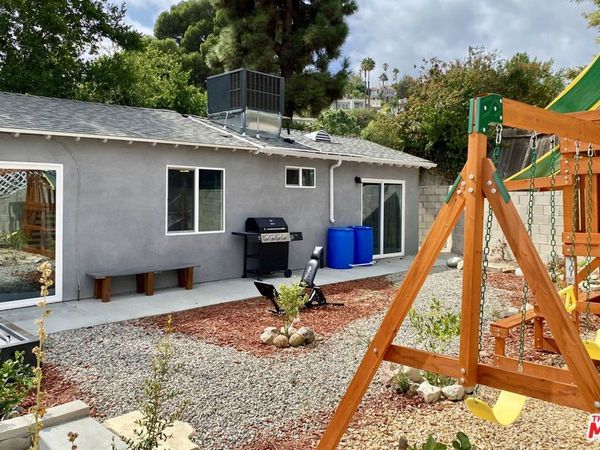 4853 CANOGA Avenue, Woodland Hills, CA 91364