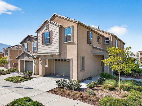 562 Kumquat Court, Santa Paula, CA 93060