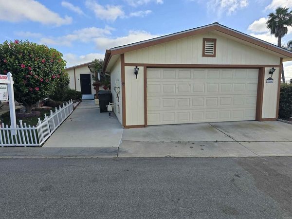 1164 Via Santa Paulo, Vista, CA 92081