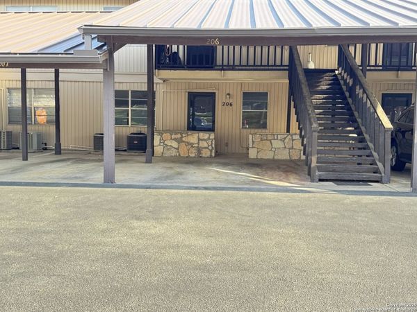 1210 Hi Stirrup, UNIT 206, Horseshoe Bay, TX 78657