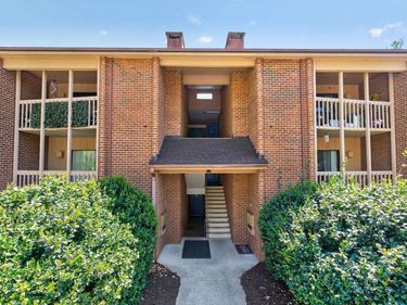 110 TURTLE CREEK RD, Unit 6, Charlottesville, VA 22901