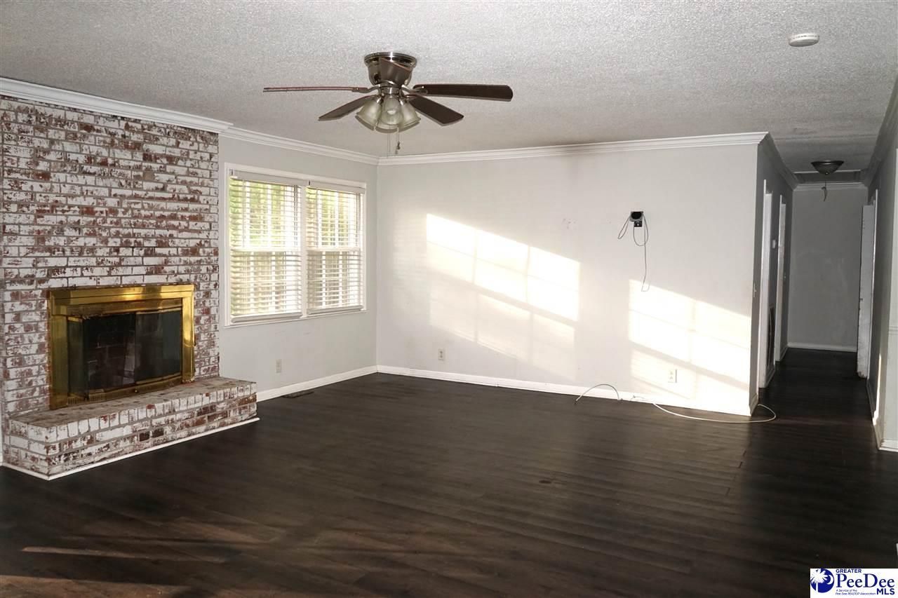 2471 Oliver Rd Photo 7