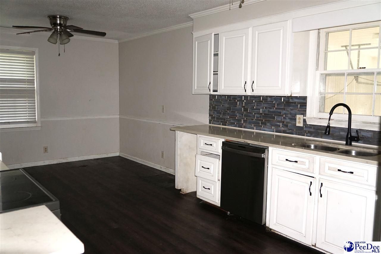 2471 Oliver Rd Photo 8