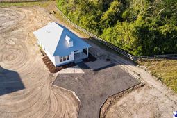 831 Timmons Road photo 4