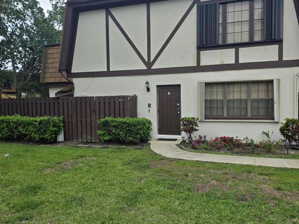 105 Weybridge Circle, Unit A, Royal Palm Beach, FL 33411