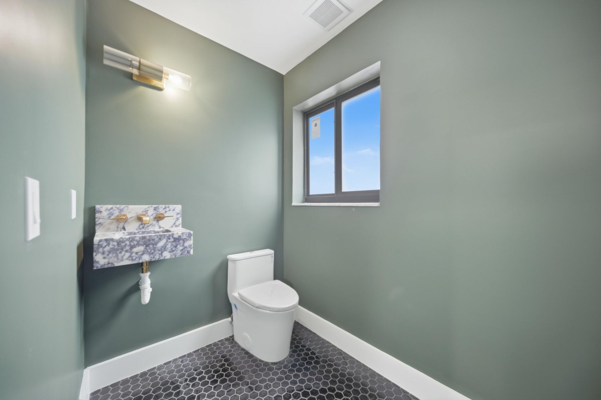 5121 NE 17th Terrace, Fort Lauderdale, FL 33334 Photo