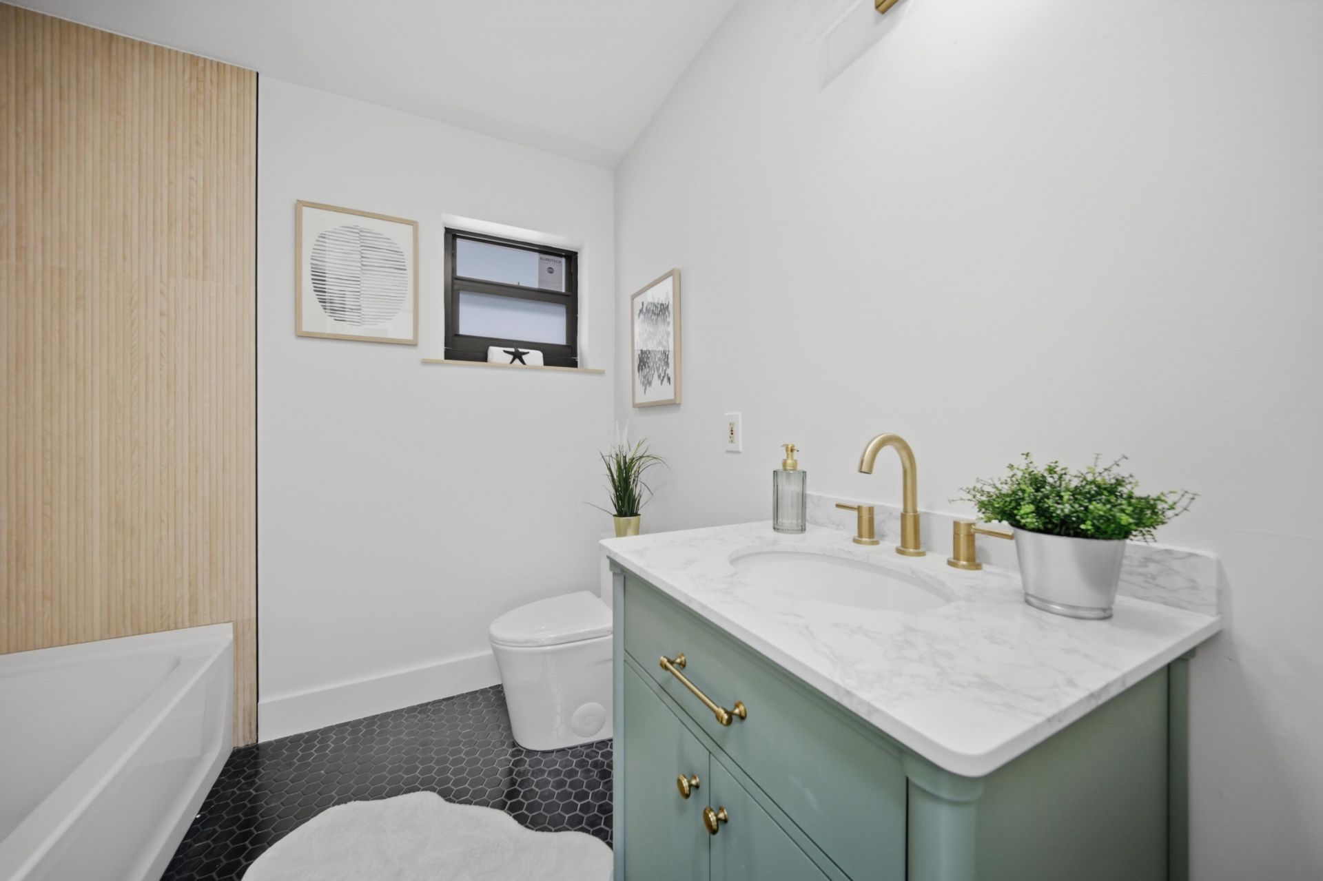 5121 NE 17th Terrace, Fort Lauderdale, FL 33334 Photo