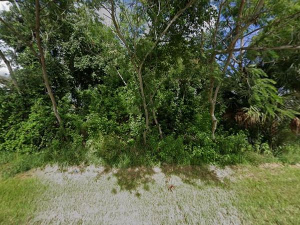 2118 SW Pruitt Street, Port St. Lucie, FL 34953