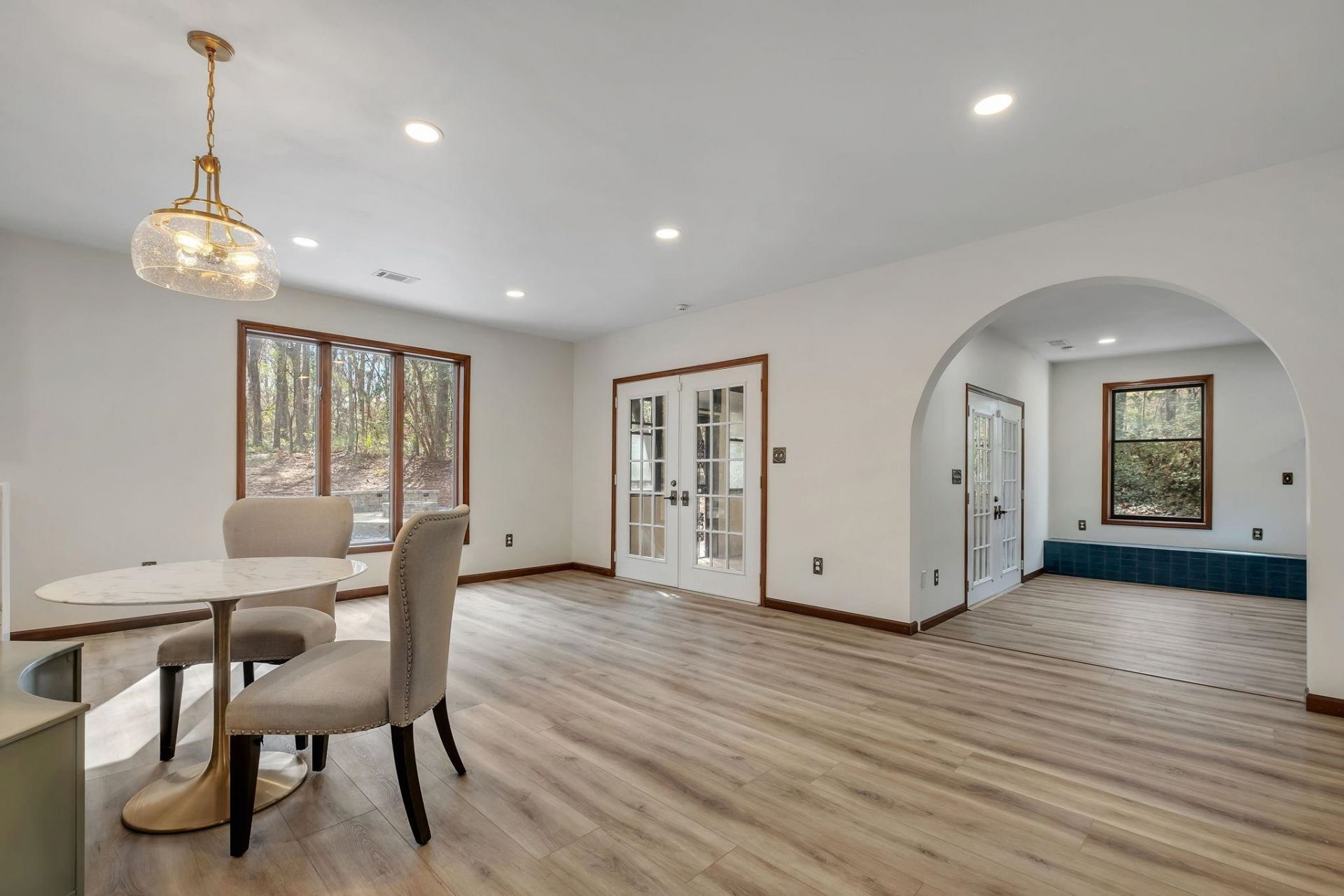 6375 Thomasville Road, Tallahassee, FL 32312 Photo