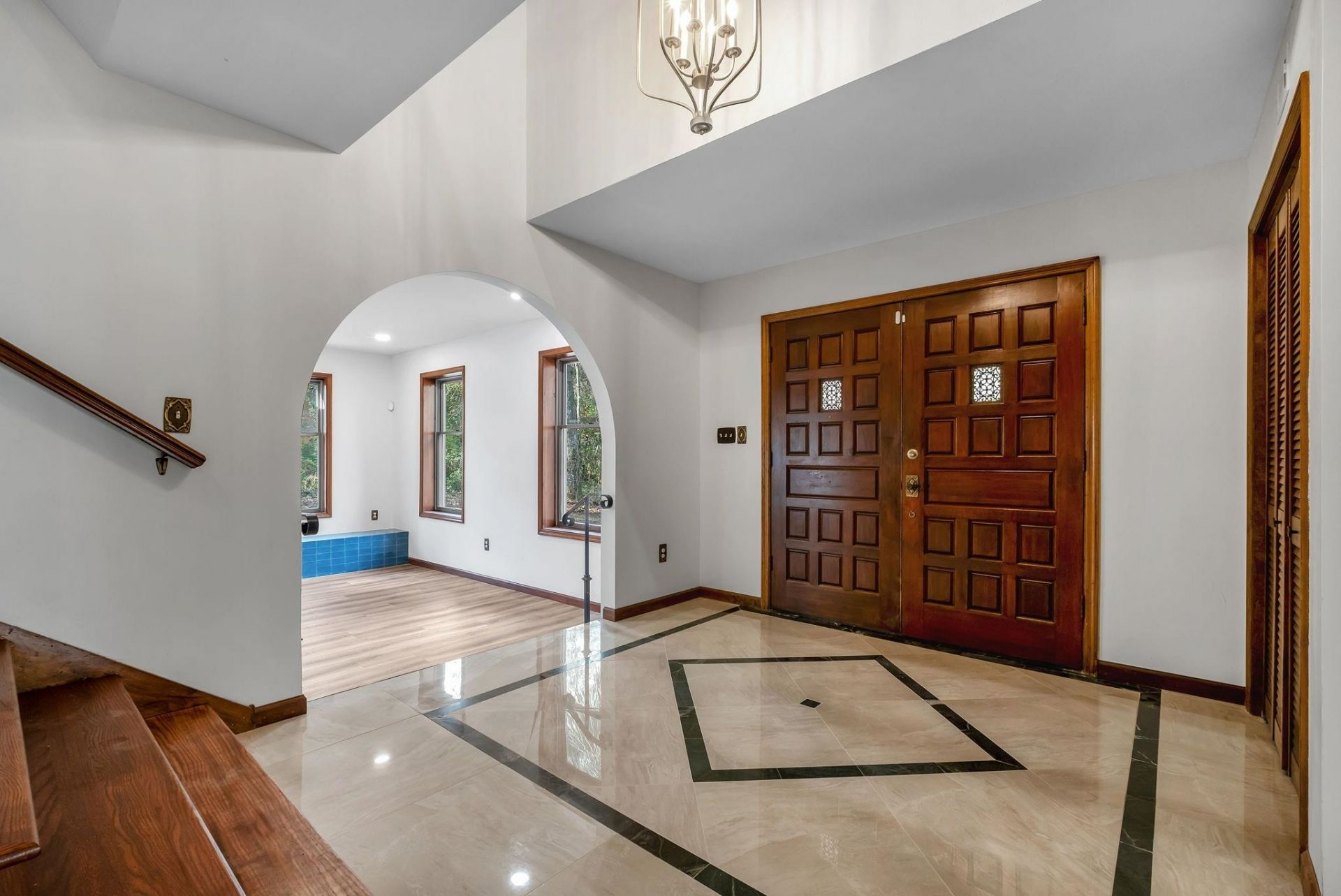 6375 Thomasville Road, Tallahassee, FL 32312 Photo