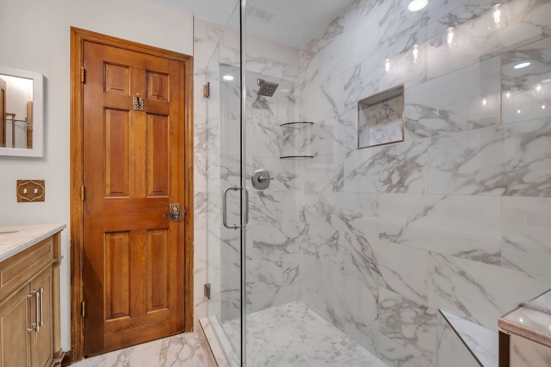 6375 Thomasville Road, Tallahassee, FL 32312 Photo