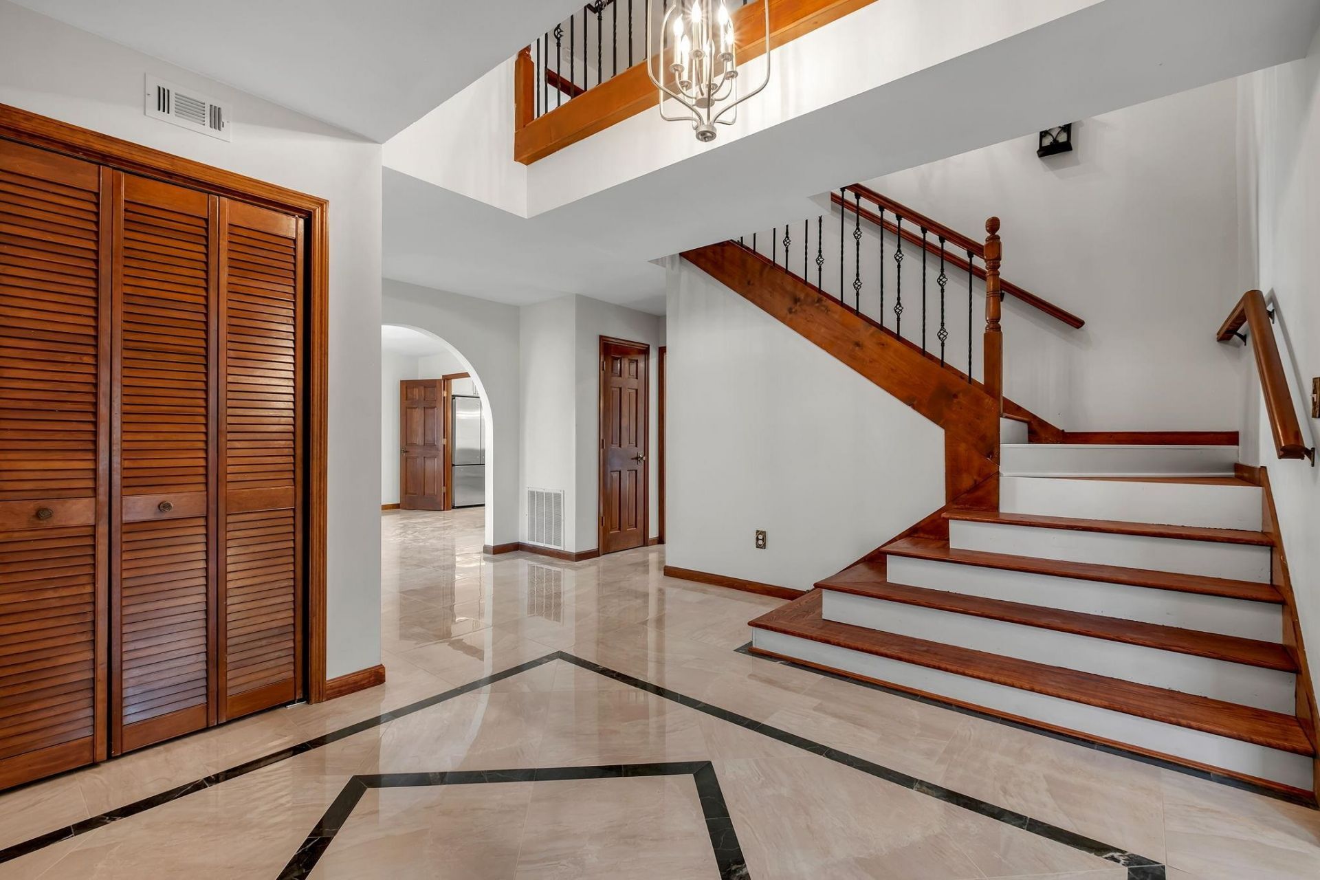 6375 Thomasville Road, Tallahassee, FL 32312 Photo