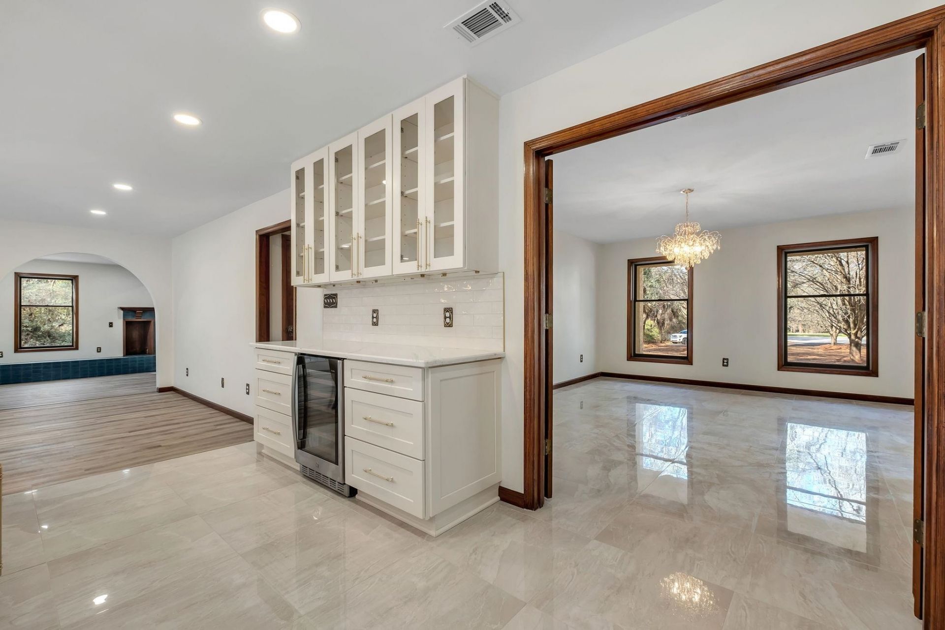 6375 Thomasville Road, Tallahassee, FL 32312 Photo