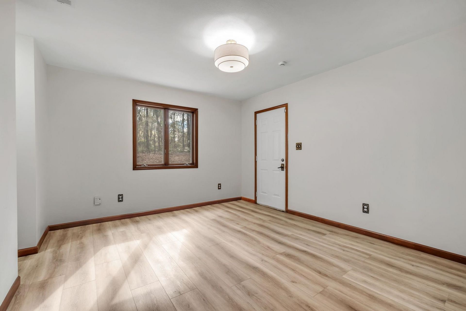 6375 Thomasville Road, Tallahassee, FL 32312 Photo