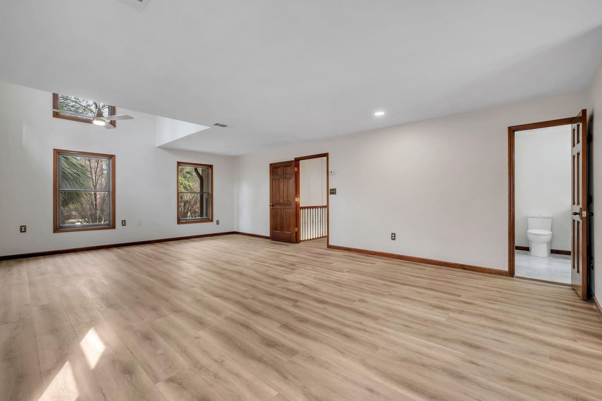 6375 Thomasville Road, Tallahassee, FL 32312 Photo