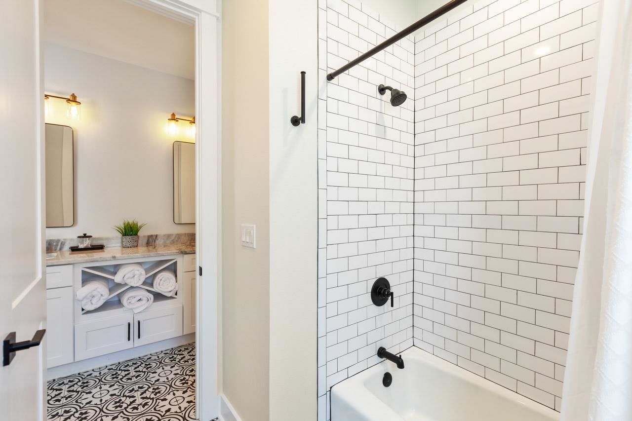 3038 Four Oaks Boulevard, Tallahassee, FL 32311 Photo