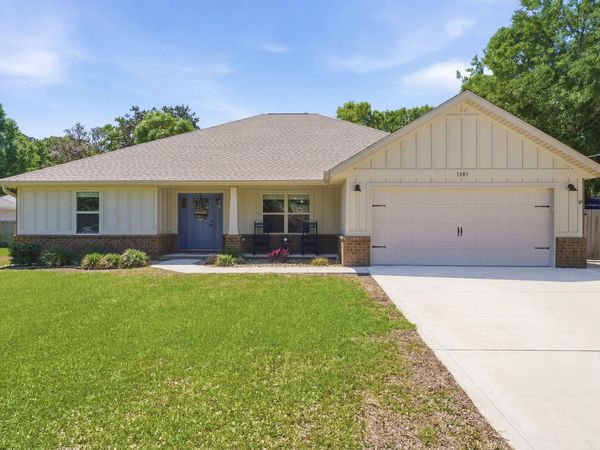 7285 Mossy Oaks Drive, Navarre, FL 32566