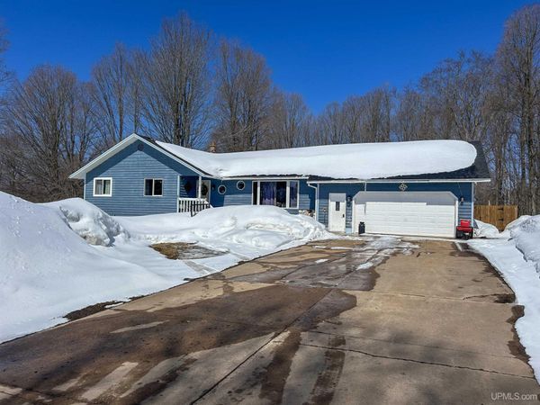E9434 Stone Street, Munising Twp, MI 49862