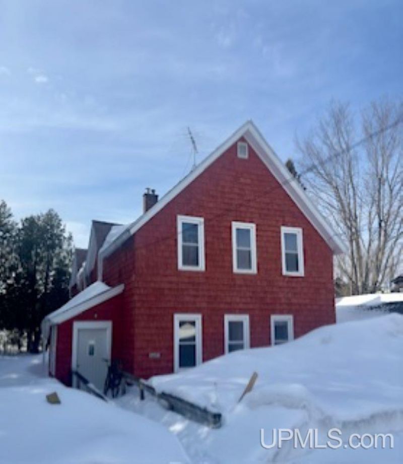 56897 Rockland Street, Calumet Twp, MI 49913 Main Photo