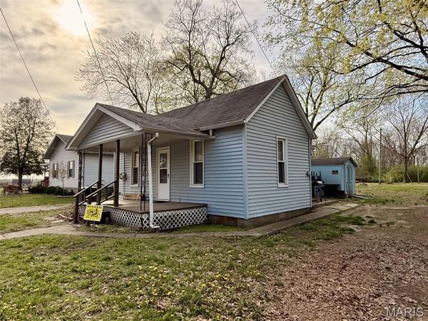 724 Oak Street , Coulterville, IL 62237