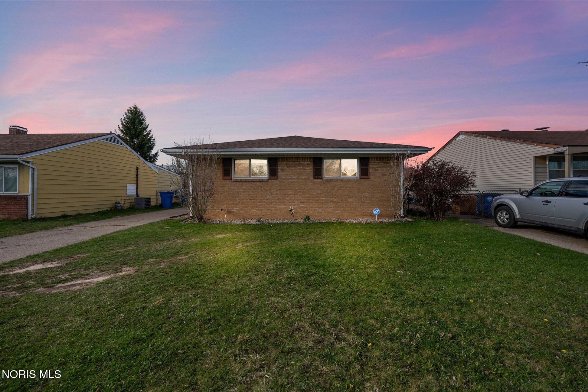 802 W Capistrano Avenue , Toledo, OH 43612 Main Photo