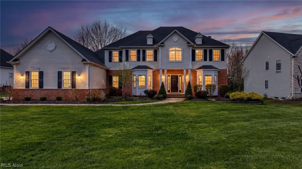 6678 Winston Lane, Solon, OH 44139