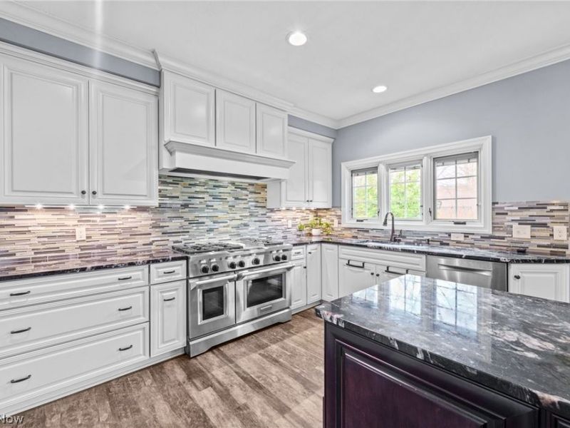 6678 Winston Lane, Solon, OH 44139 Photo 18