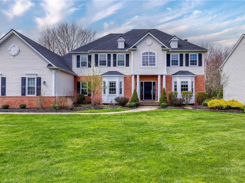 6678 Winston Lane, Solon, OH 44139 Photo 2