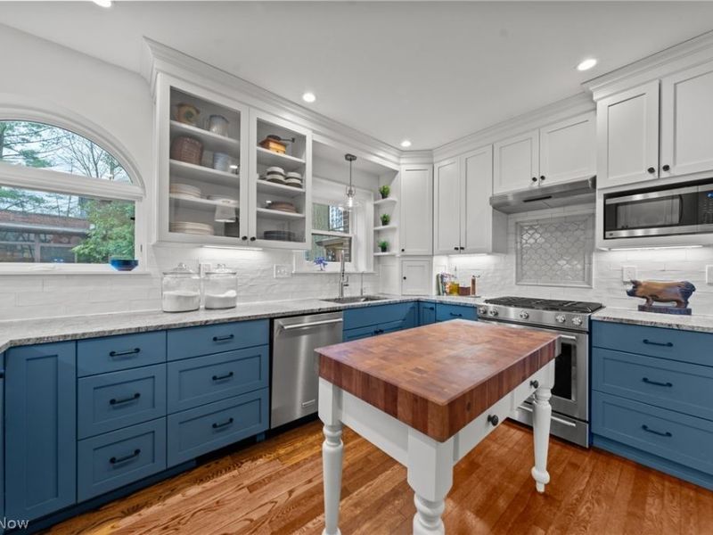 19751 Malvern Road, Shaker Heights, OH 44122 Photo 14