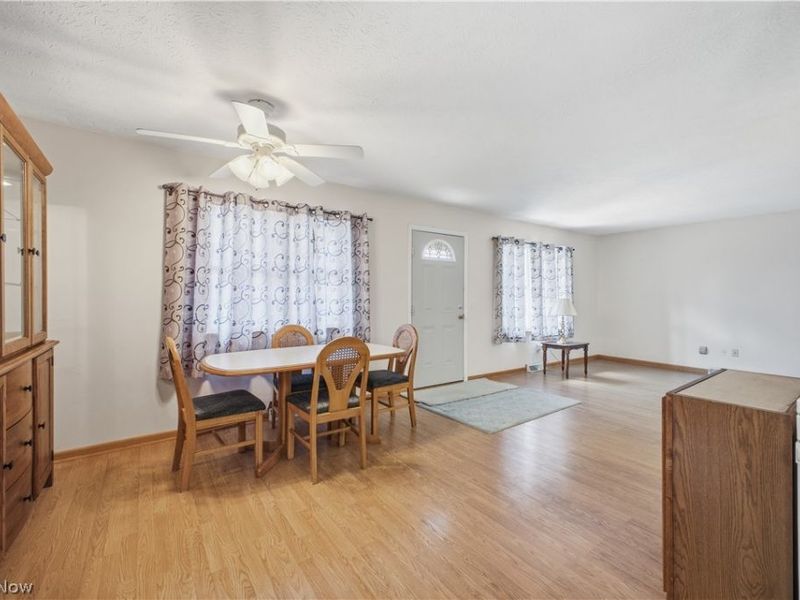 1029 Woodglen Avenue, Newton Falls, OH 44444 Photo 12