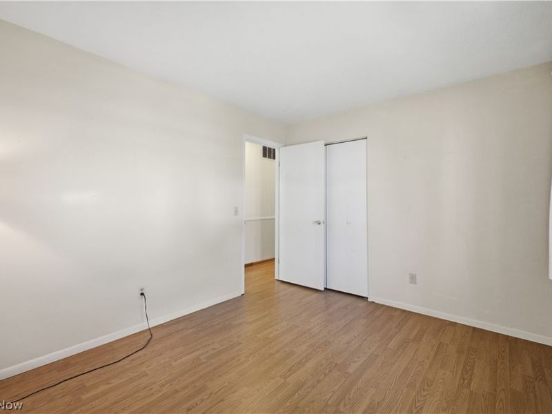 1029 Woodglen Avenue, Newton Falls, OH 44444 Photo 22