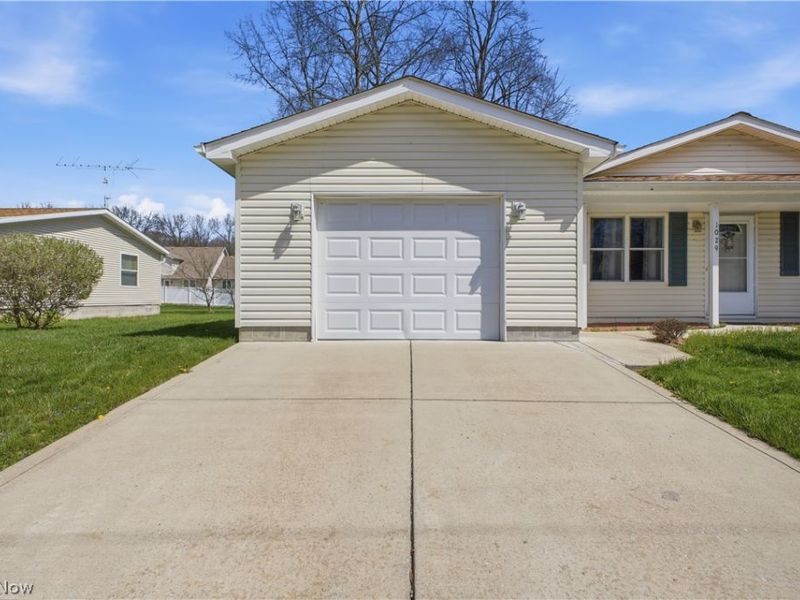 1029 Woodglen Avenue, Newton Falls, OH 44444 Photo 4