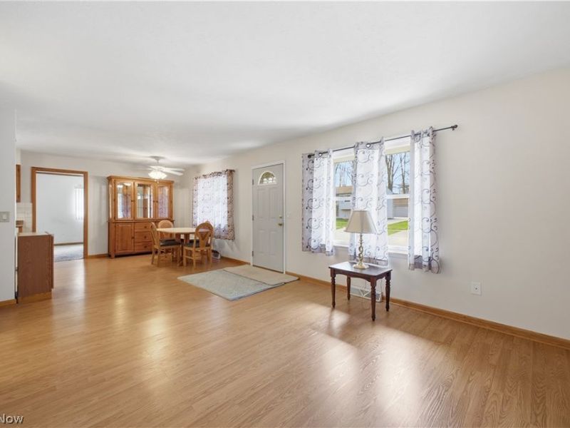 1029 Woodglen Avenue, Newton Falls, OH 44444 Photo 9