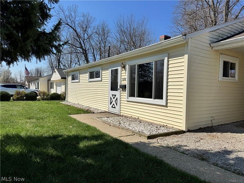 6598 Seneca Trail, Mentor, OH 44060 Photo 2