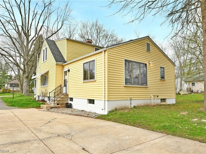 4890 Myrtle Avenue NW, Warren, OH 44483 Photo 4