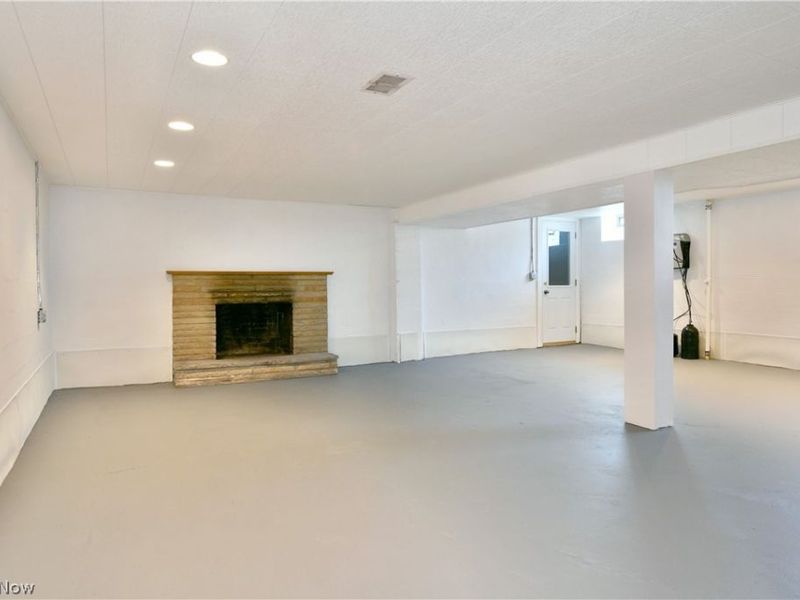 225 Durst Drive NW, Warren, OH 44483 Photo 16