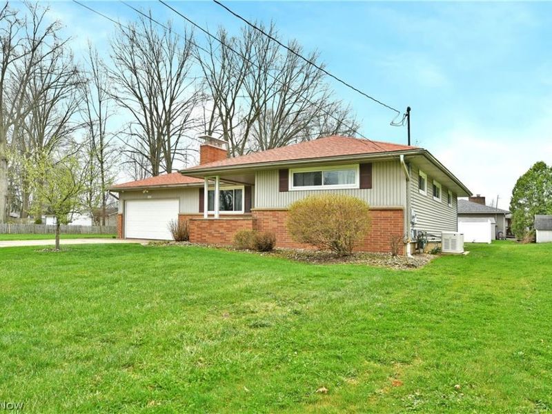 225 Durst Drive NW, Warren, OH 44483 Photo 5