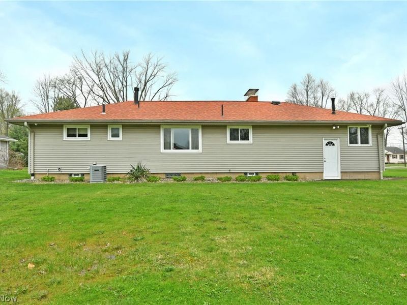 225 Durst Drive NW, Warren, OH 44483 Photo 7