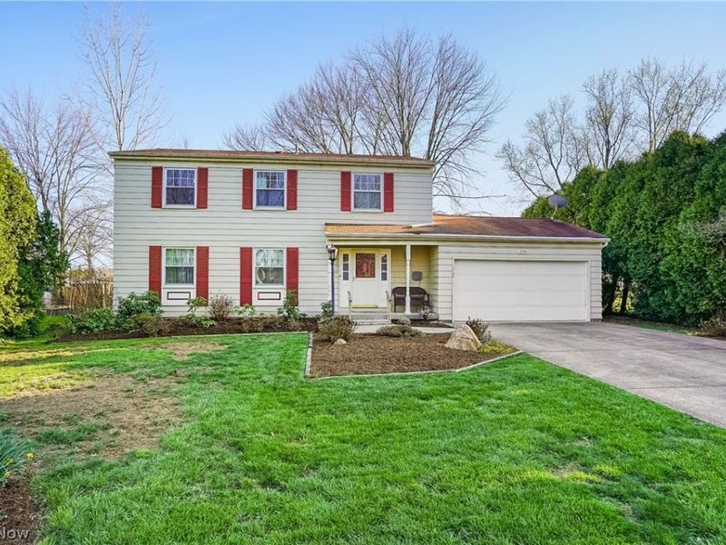 3750 Allenwood Drive SE, Howland, OH 44484 Photo 1