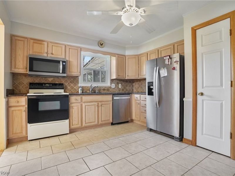 3750 Allenwood Drive SE, Howland, OH 44484 Photo 17