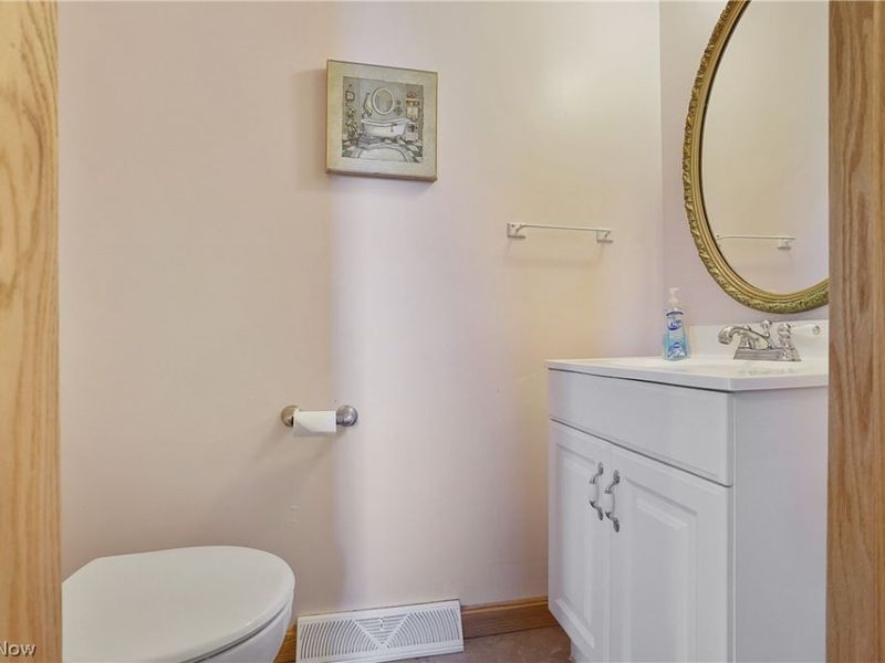 3750 Allenwood Drive SE, Howland, OH 44484 Photo 23