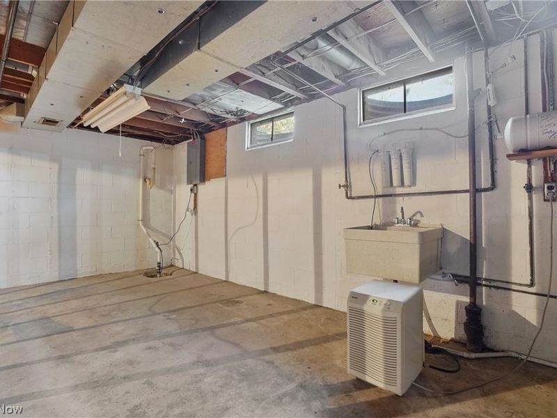 3750 Allenwood Drive SE, Howland, OH 44484 Photo 36