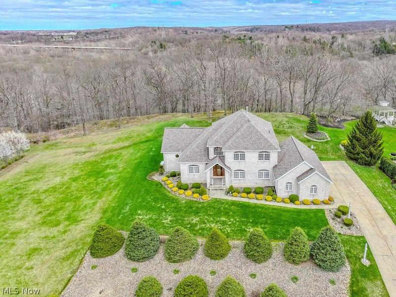 5585 Canyon Ridge Drive, Perry, OH 44077 Photo 2