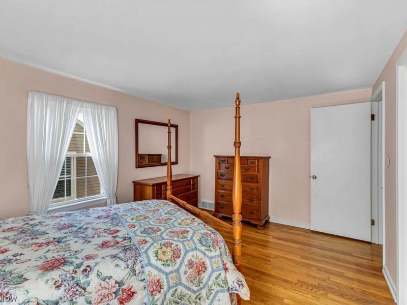 1783 Maywood Road, South Euclid, OH 44121 Photo 12