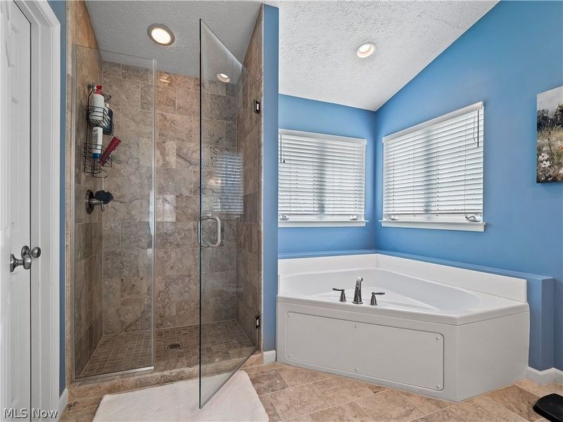 9202 Lake View Drive, Olmsted Falls, OH 44138 Photo 24